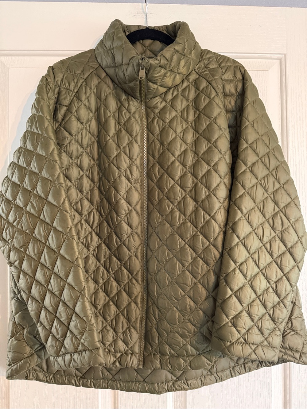 Athleta Olive Green Quilted Puffer Jacket
